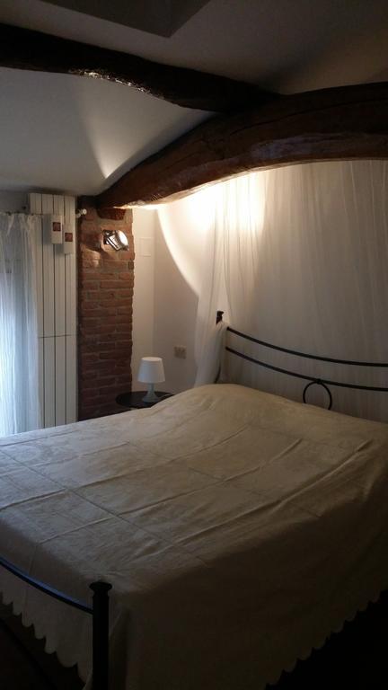 圣玛格丽塔阁楼公寓 博洛尼亚 客房 照片